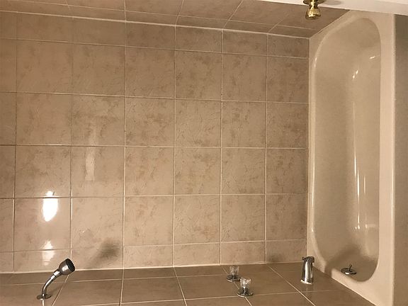 4th image of 191-193 Bloomfield Ave #1