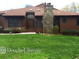 60 Hunt Dr, Jericho, NY 11753