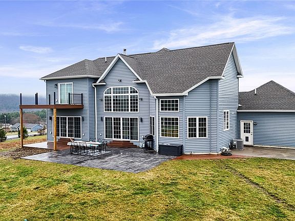 5th image of 136 Vargo Rd