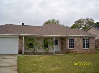 3413 N 7th St, Ocean Springs, MS 39564