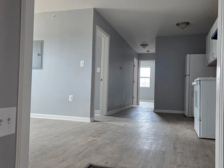 364 Lamokin St #6 — Photo 4
