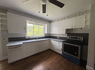 142 Grove Ave #C, Madison Heights, VA 24572