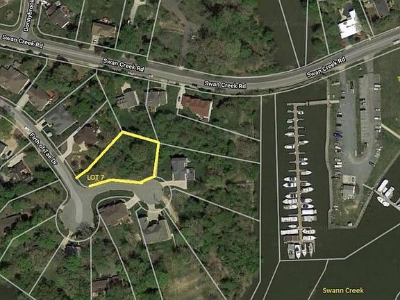 2nd image of 703 Moyer Ct