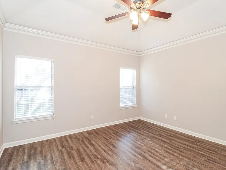 10088 Cross Valley Dr — Photo 11