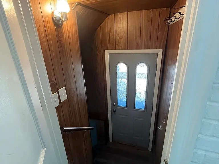 18 Robin St — Photo 27