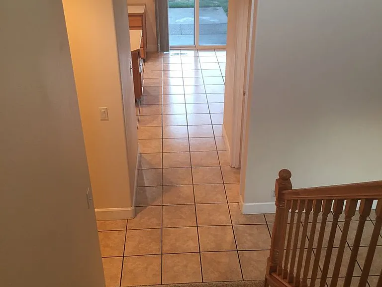 2057 Berwin Ln — Photo 31