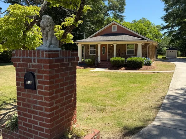 235 Cooper Rd, Athens, GA 30605