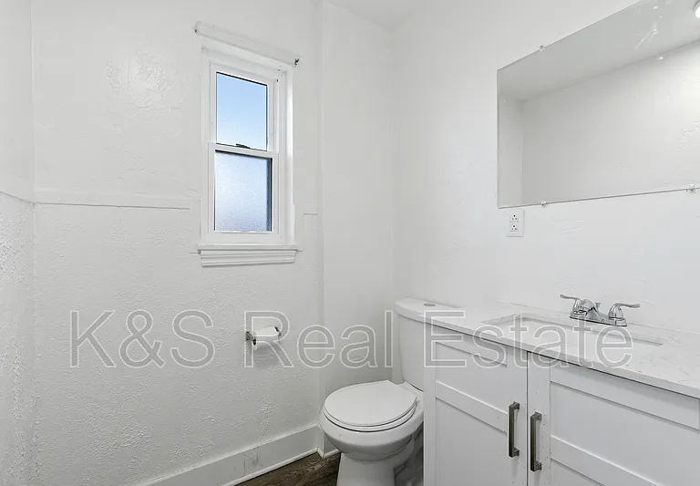 142-144 W 9th Ave #142-2 — Photo 11