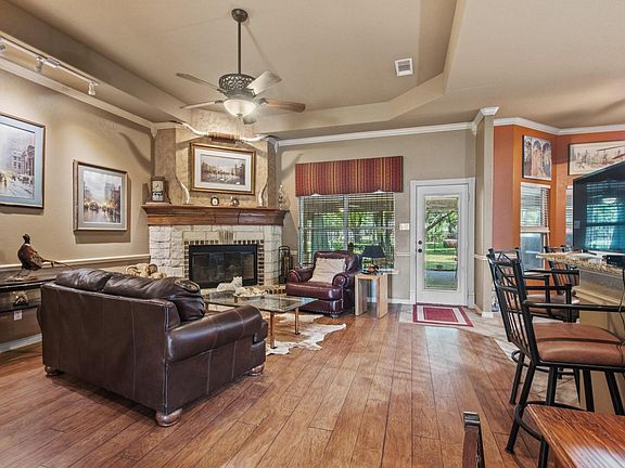 5th image of 112 Knight Ct