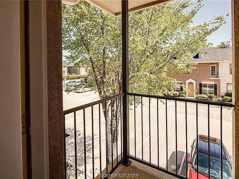 103 Forest Dr — Photo 6