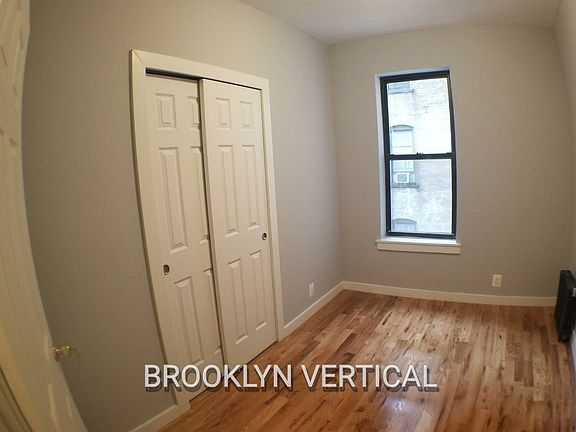 5th image of 285 Hawthorne St APT 404