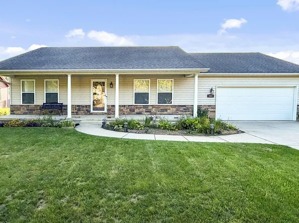 802 Vanessa Way, Kouts, IN 46347