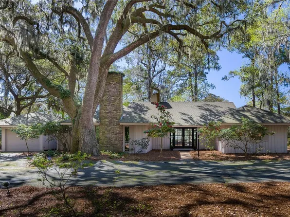 32 Willow Oak Ct, Hilton Head Island, SC 29928