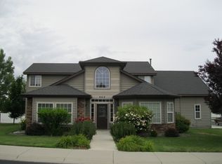 668 E Fallingbranch Dr, Meridian, ID 83642