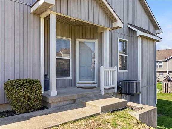 3rd image of 12748 New Jersey Ct