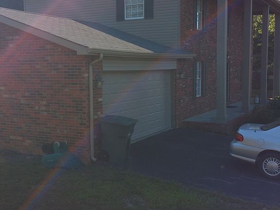 2nd image of 120 Shamrock Dr