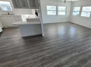 2774 Wedgewood Dr, North Fort Myers, FL 33917