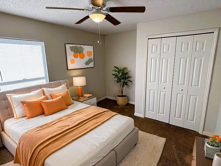 205 Churchill Ct — Photo 10