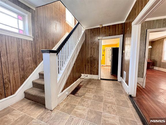 4th image of 260 Pindle Ave