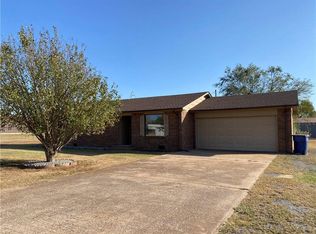 1011 W Meadow Ln, Kingfisher, OK 73750