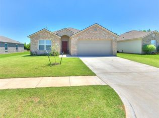 4204 Olivia St, Mustang, OK 73064