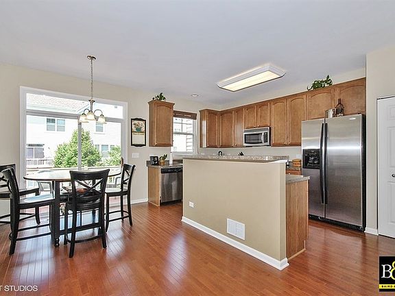 2nd image of 923 Indigo Ct