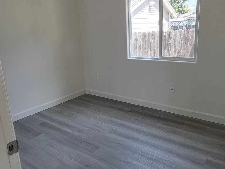 5951-5953-5953A Myrtle Ave #A — Photo 13