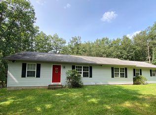 273 Apache Dr, Effort, PA 18330
