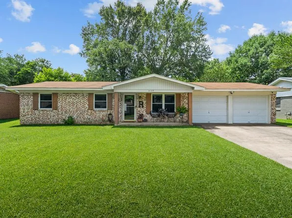 4105 Arbor Dr, Texarkana, TX 75503