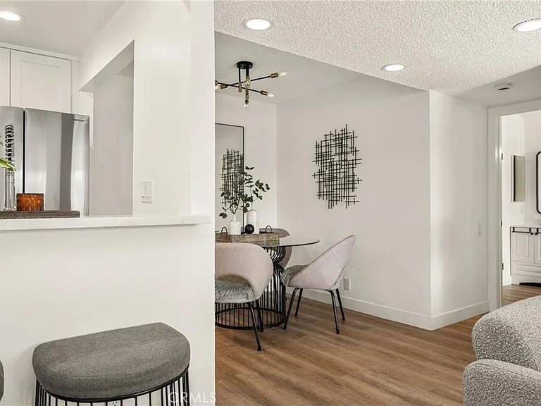 25761 Le Parc #105 — Photo 7