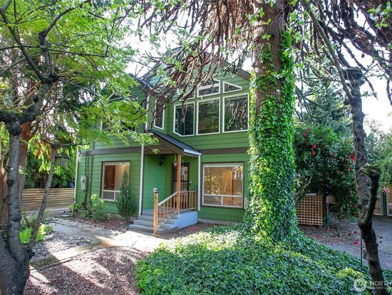 1100 Greenleaf Avenue, Burlington, WA 98233