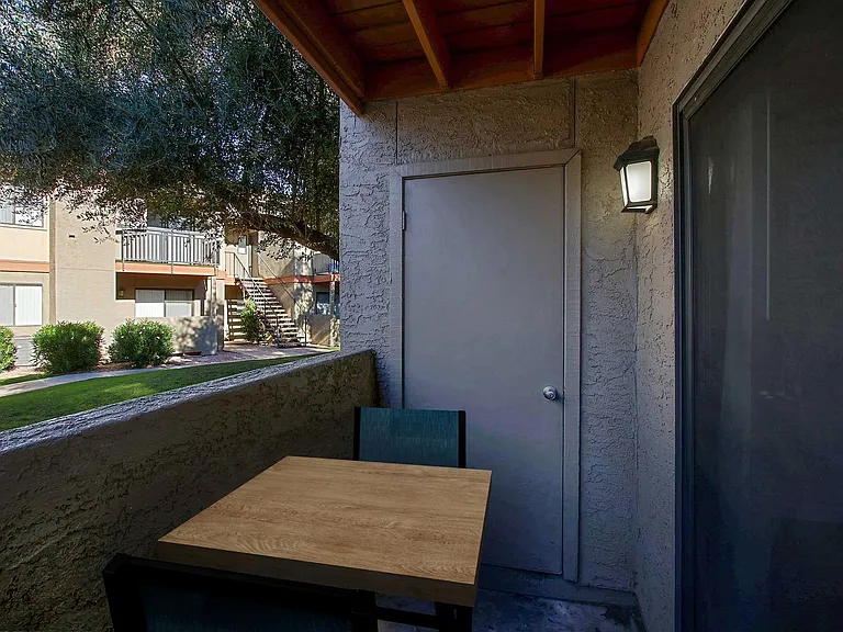 Tesoro Apartments — Photo 56