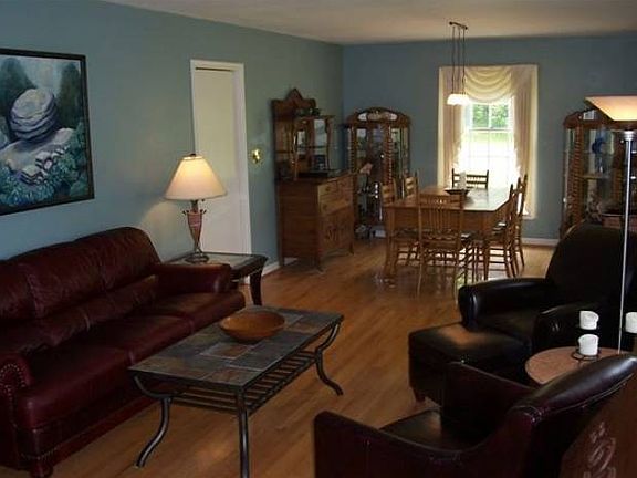 Living/Dining Combo Pix