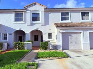 16839 SW 1st Mnr, Hollywood, FL 33027