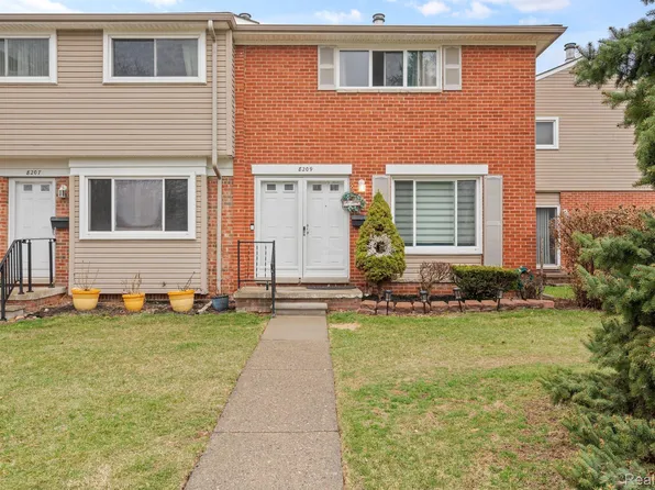 8209 Farnum Ave, Warren, MI 48093
