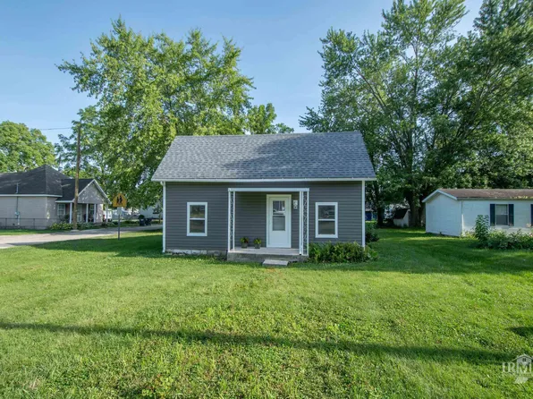 211 E Lincoln St, Gaston, IN 47342