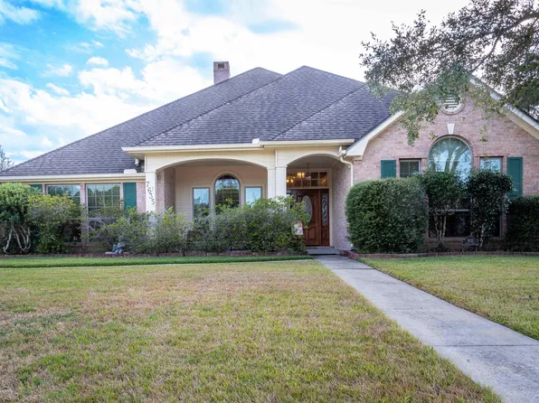 7635 Myrtle Beach Dr, Beaumont, TX 77707