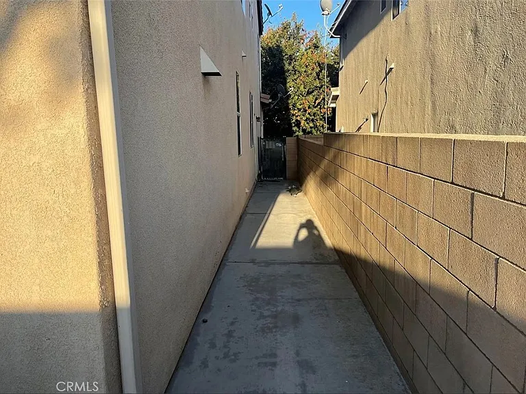 7771 Stonegate Dr — Photo 28