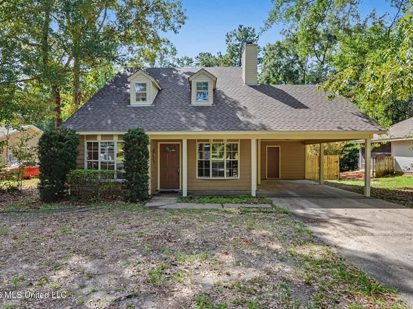 6816 Awini St, Diamondhead, MS 39525