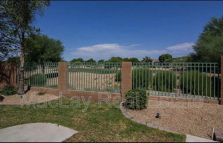 2290 N 135th Dr — Photo 3