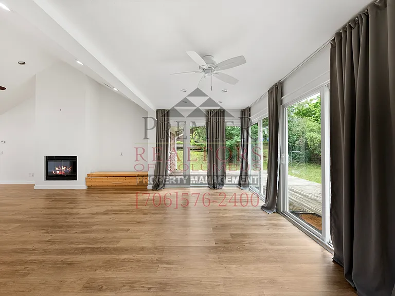 2250 Rock Springs Ct — Photo 10