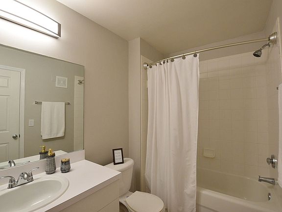 3rd image of 180 Laterino Ct #109