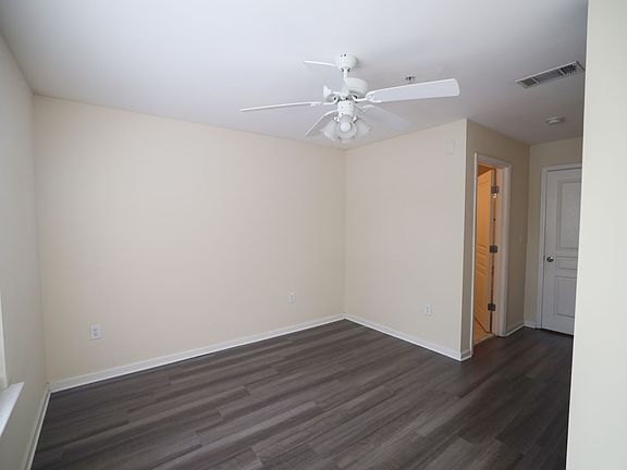 5th image of 833 Old Greenville Hwy APT 1023
