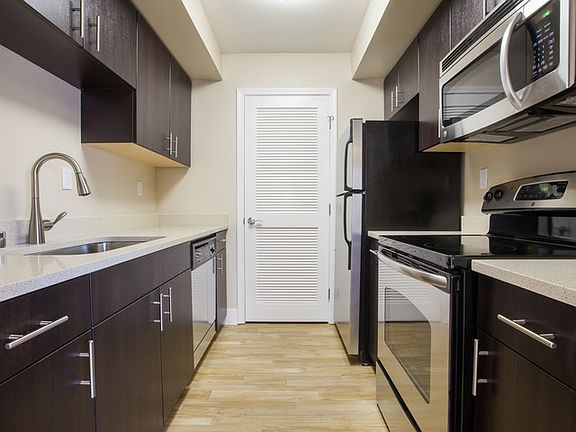 5th image of 19920 Olivewood St #3842975