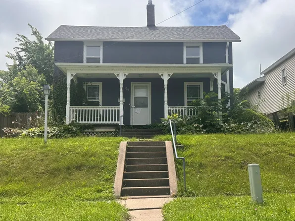 708 Newell Ave, Muscatine, IA 52761