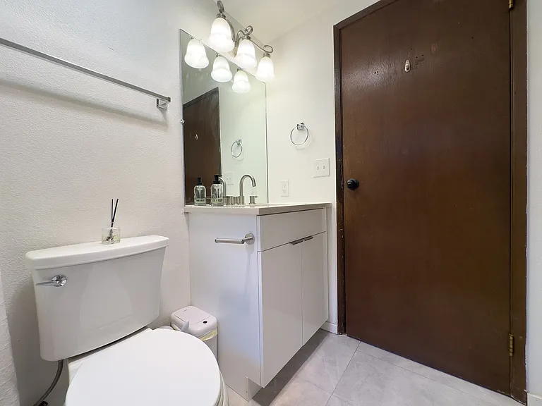 1138 N 91st St #A — Photo 24