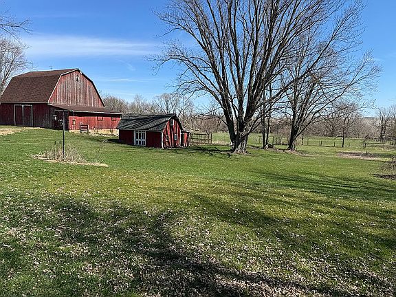 Barn, Shed and Chicken Coop