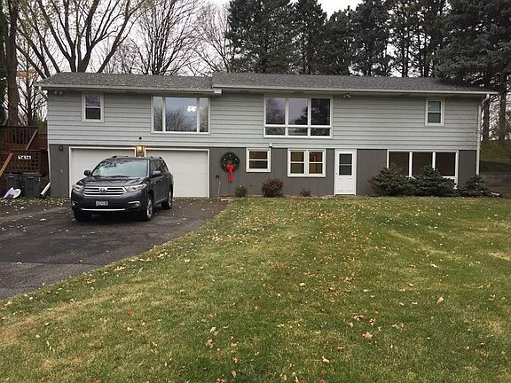 2nd image of 7414 Minnewashta Pkwy #1