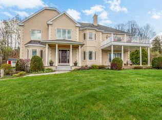 1789 Great Pond Rd, North Andover, MA 01845