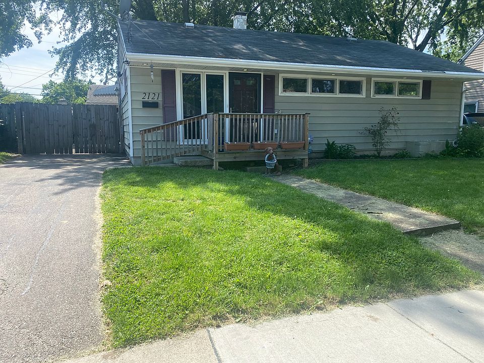 1st image of 2121 Gay Dr